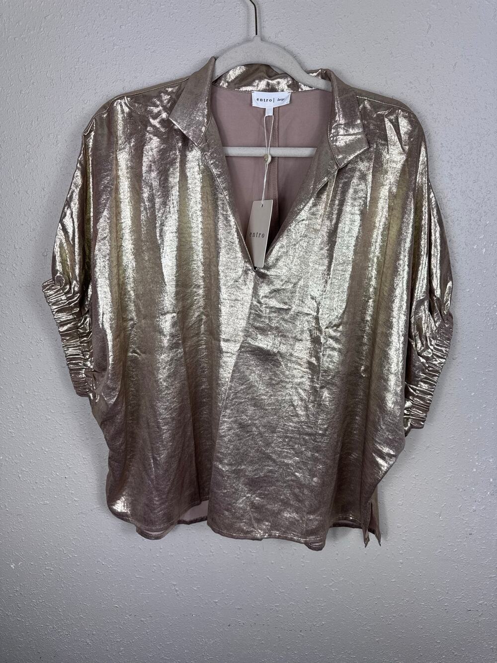 NWT Entro Laurel Metallic Shimmering Gold Top Womens Size Large